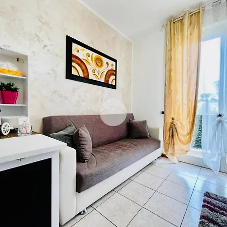Lagomaggio Apartment *